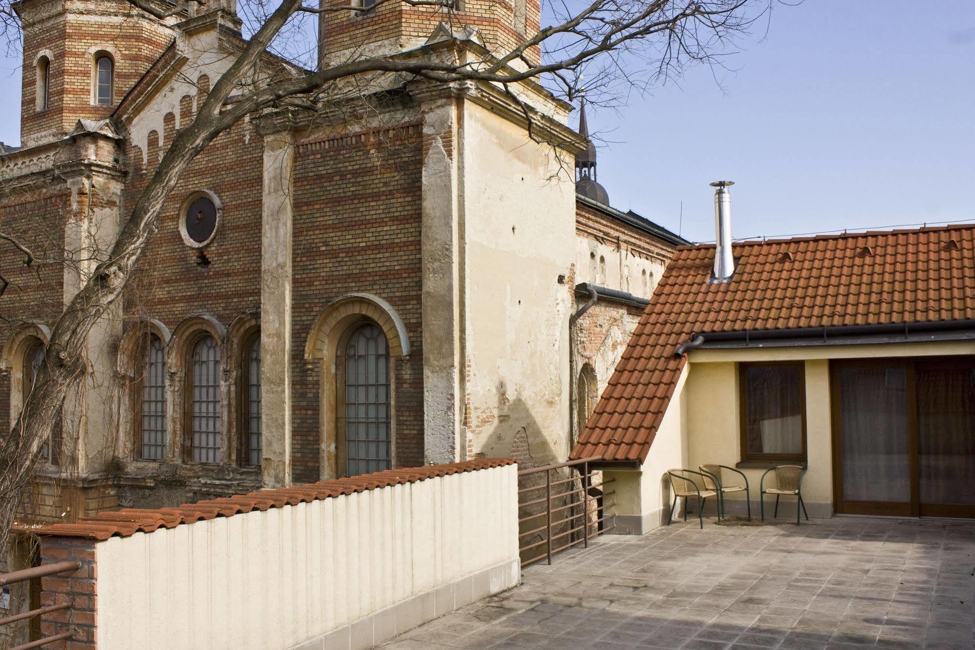Hotel Premier Trnava Exteriör bild