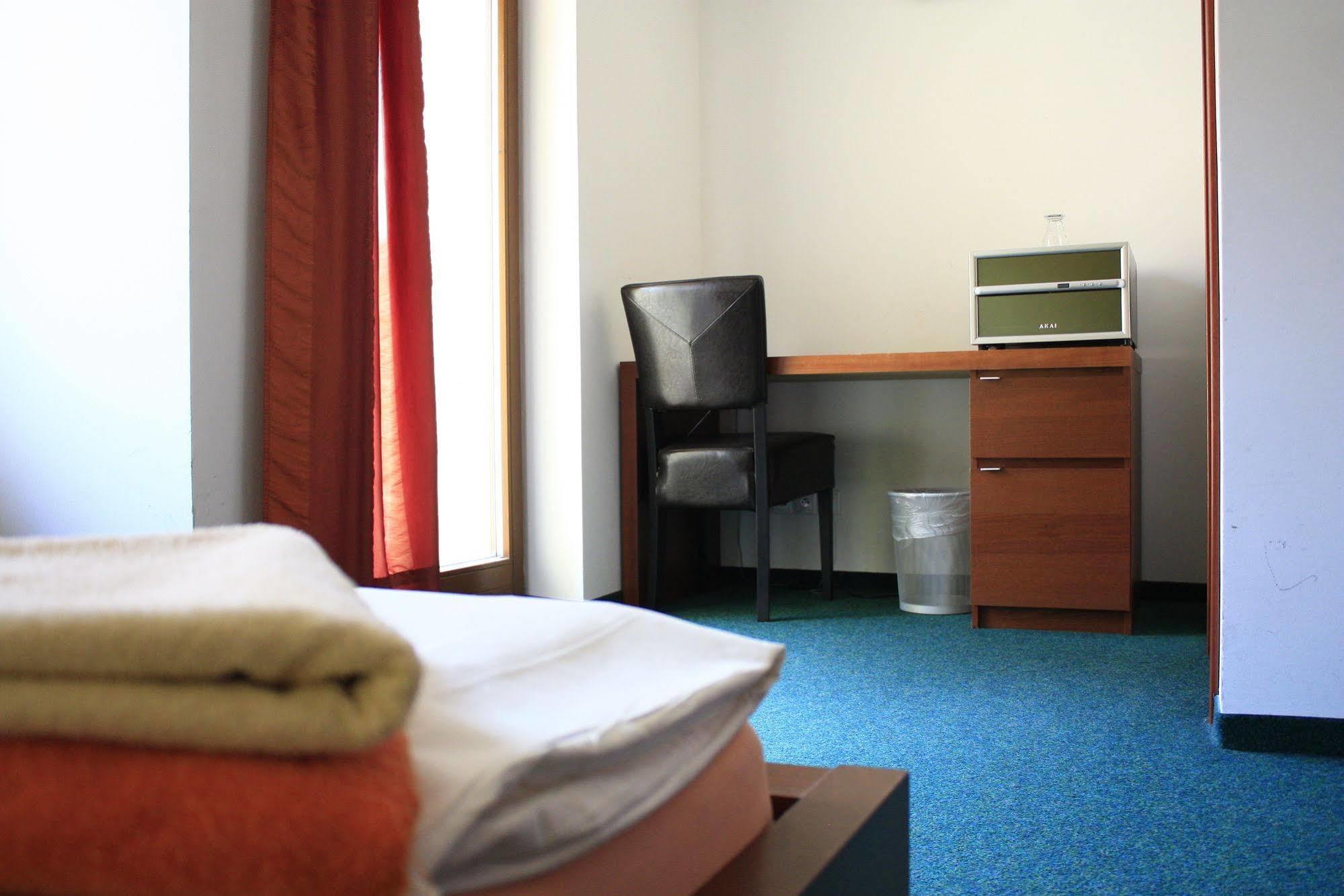Hotel Premier Trnava Exteriör bild